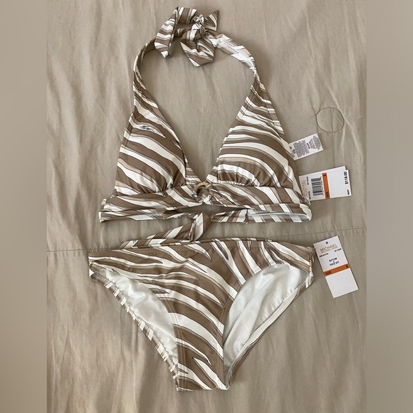Bikini Set - Picture 1 of 3